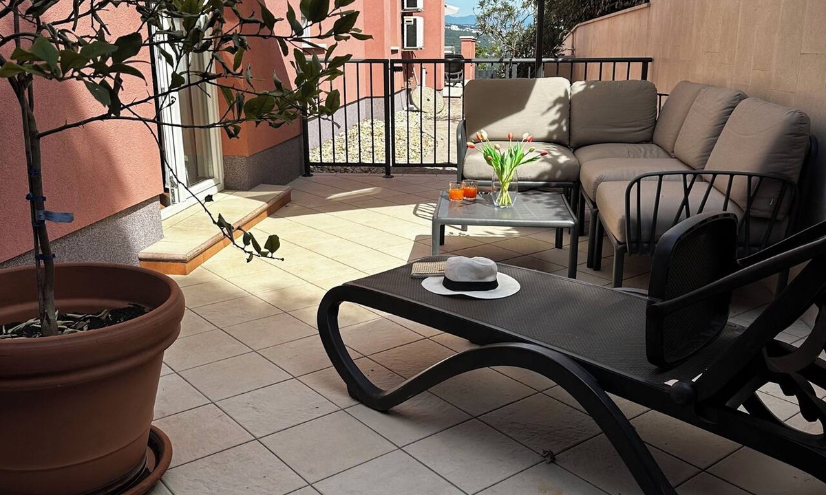 Volosko Apartment | One-Bedroom Apartment* in Villa MARID