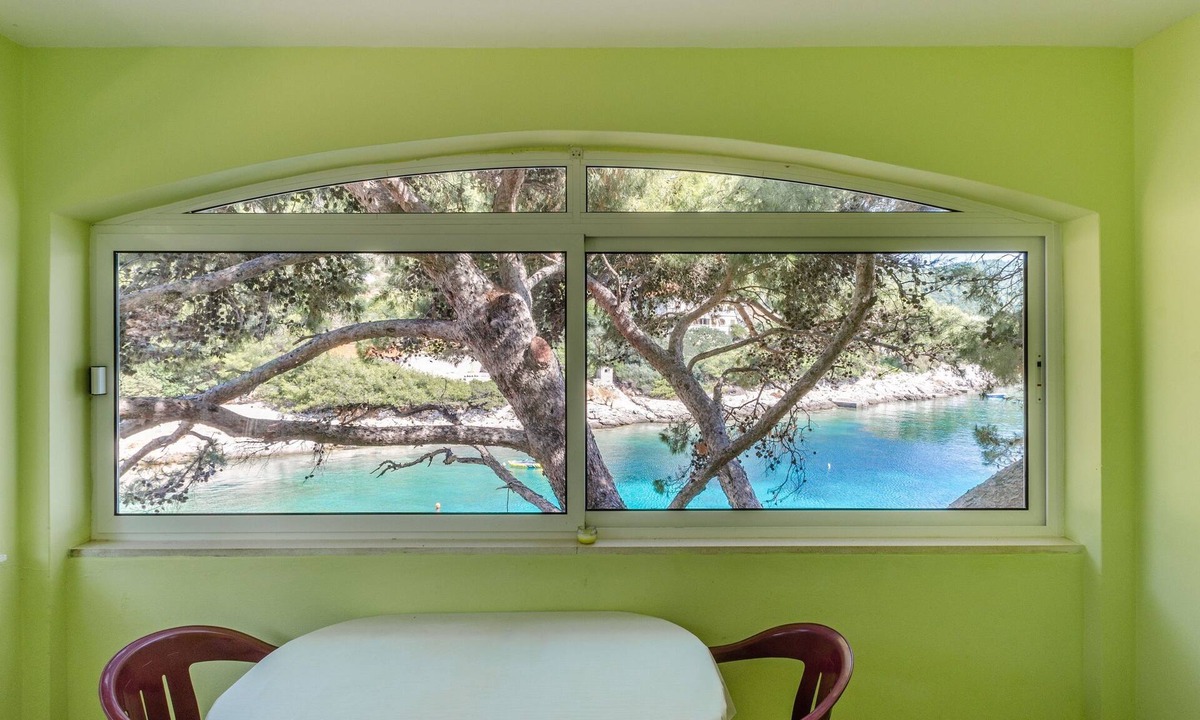 Blato Apartment | One bedroom apartment near beach Cove Zaglav, Korčula (A-9320-b)