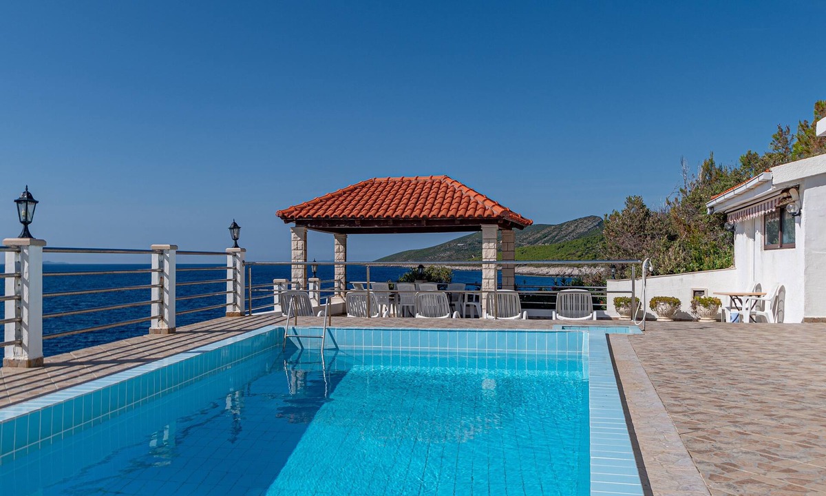 Zavalatica Apartment | One bedroom apartment near beach Zavalatica, Korčula (A-183-e)