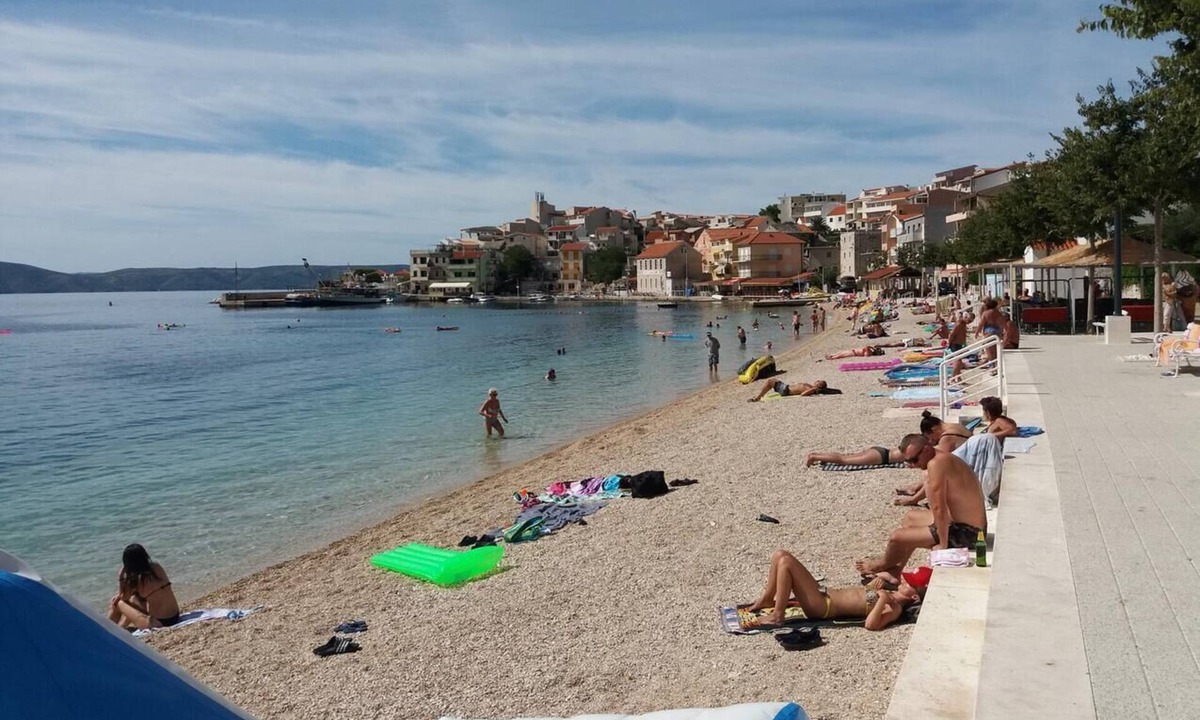 Igrane Apartment | One bedroom apartment with balcony and sea view Igrane, Makarska (A-20014-a)
