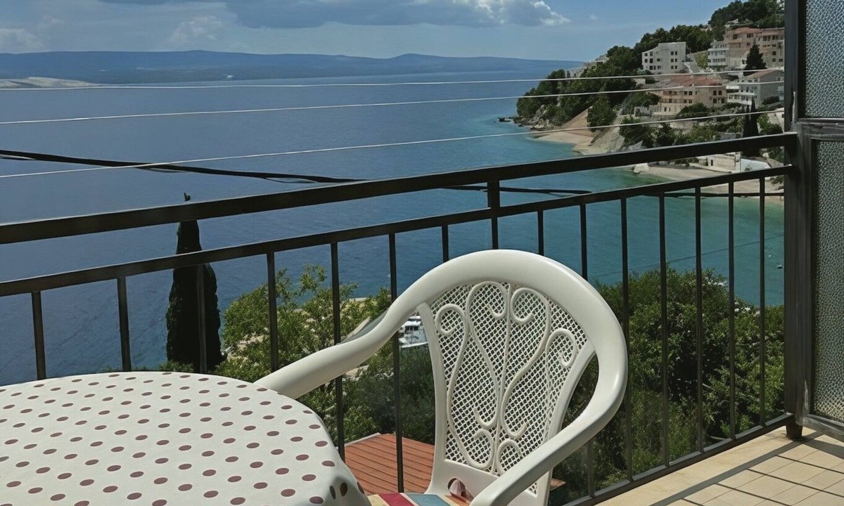 Mimice Apartment | One bedroom apartment with terrace and sea view Mimice, Omiš (A-25938-a)