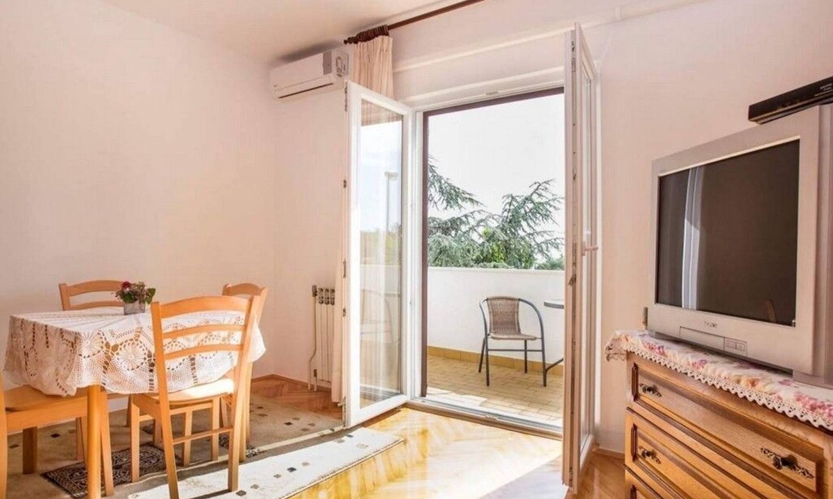 Borik Apartment | One bedroom apartment with terrace Rovinj (A-22527-a)