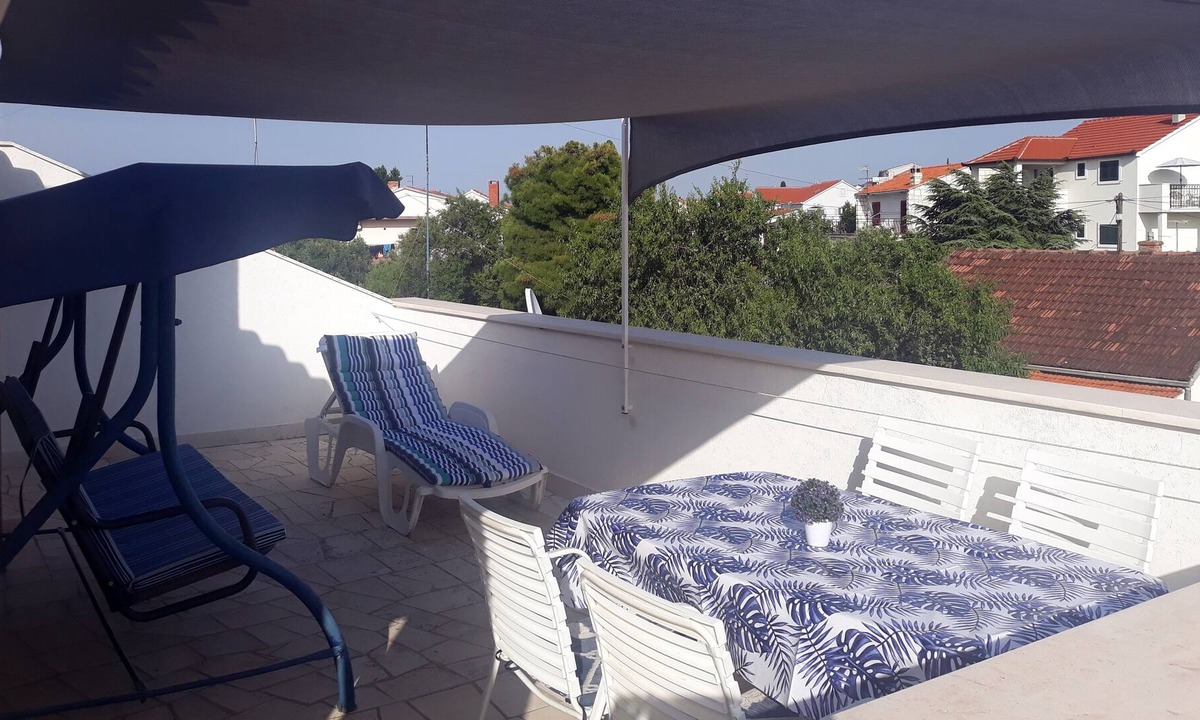 Supetar Apartment | One bedroom apartment with terrace and sea view Supetar, Brač (A-5653-a)