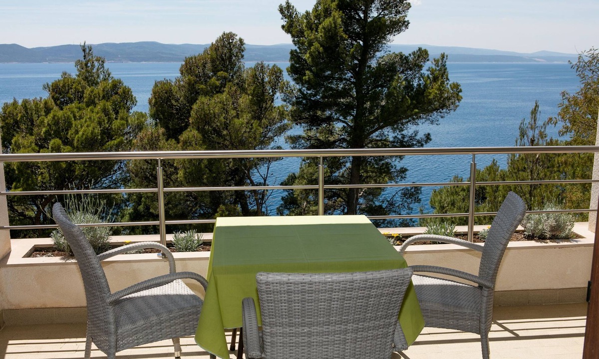 Brela Apartment | One bedroom apartment with terrace and sea view Brela, Makarska (A-19205-a)
