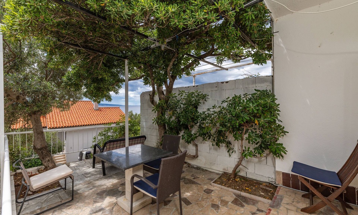 Brela Apartment | One bedroom apartment with terrace and sea view Brela, Makarska (A-22910-a)