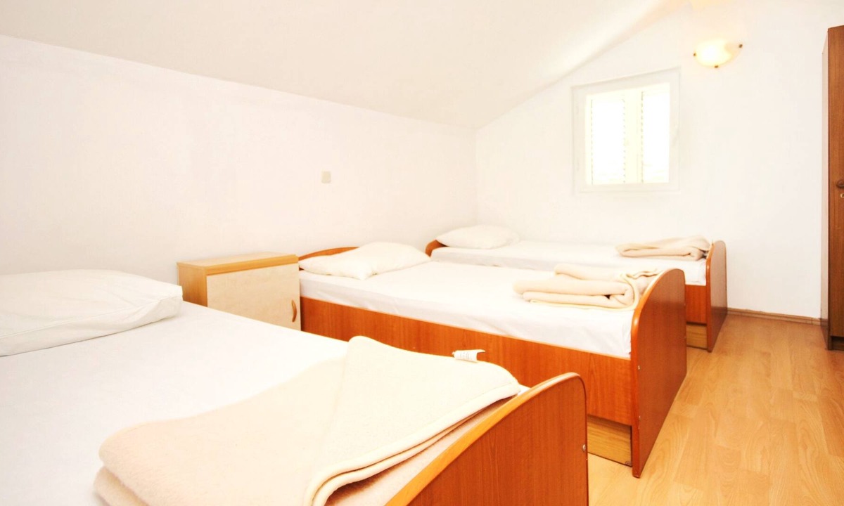 Trpanj Apartment | One bedroom apartment with air-conditioning Trpanj, Pelješac (A-3162-k)