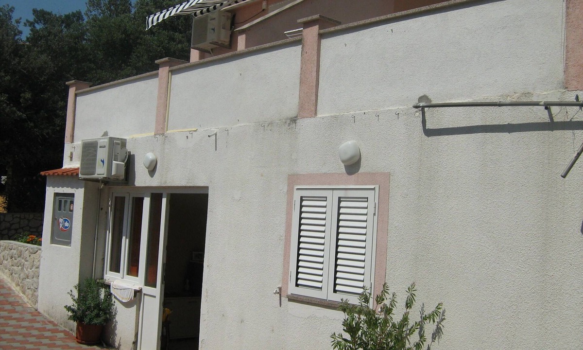Mandre Apartment | One bedroom apartment with terrace Mandre, Pag (A-12125-a)