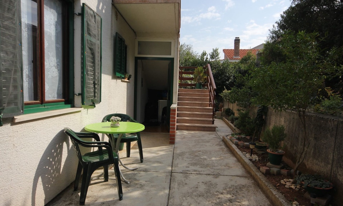 Kali Apartment | One bedroom apartment with terrace Cove Mala Lamjana, Ugljan (A-827-c)