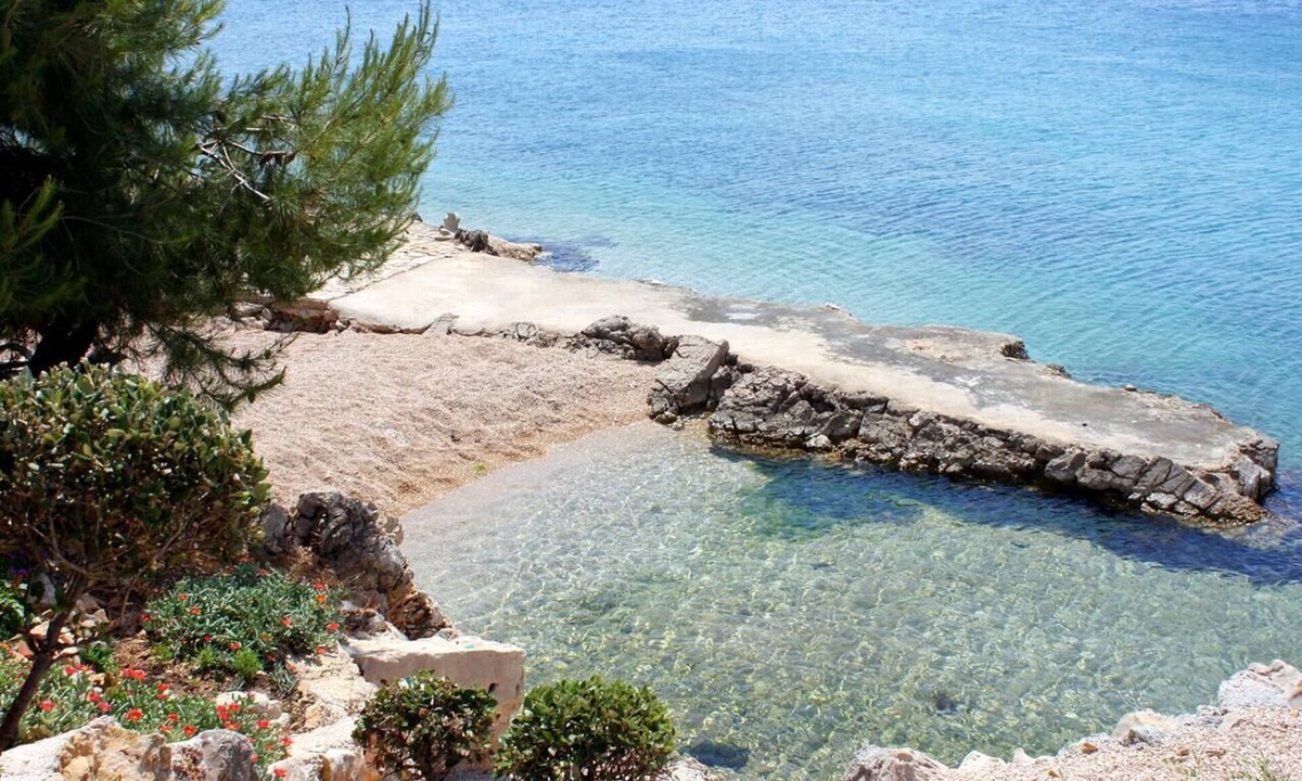 Mandre Apartment | One bedroom apartment with terrace and sea view Mandre, Pag (A-18047-a)