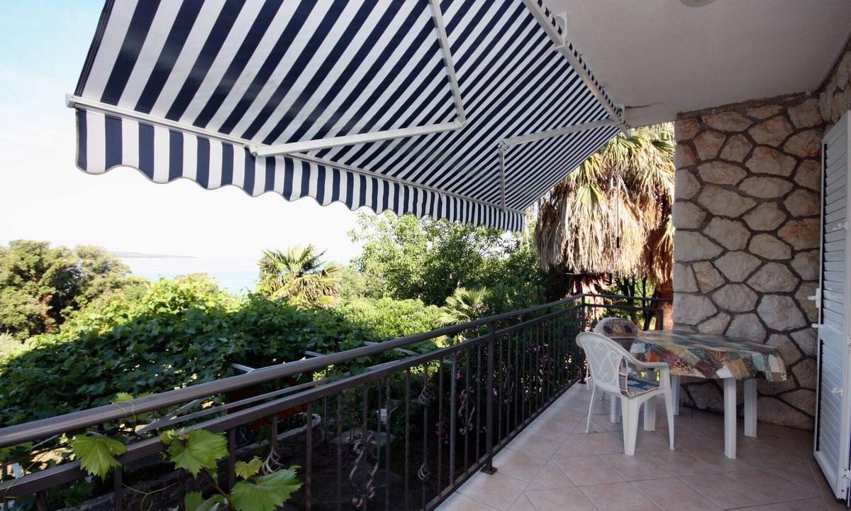 Rab Town Apartment | One bedroom apartment with terrace and sea view Supetarska Draga - Gonar, Rab (A-5016-b)