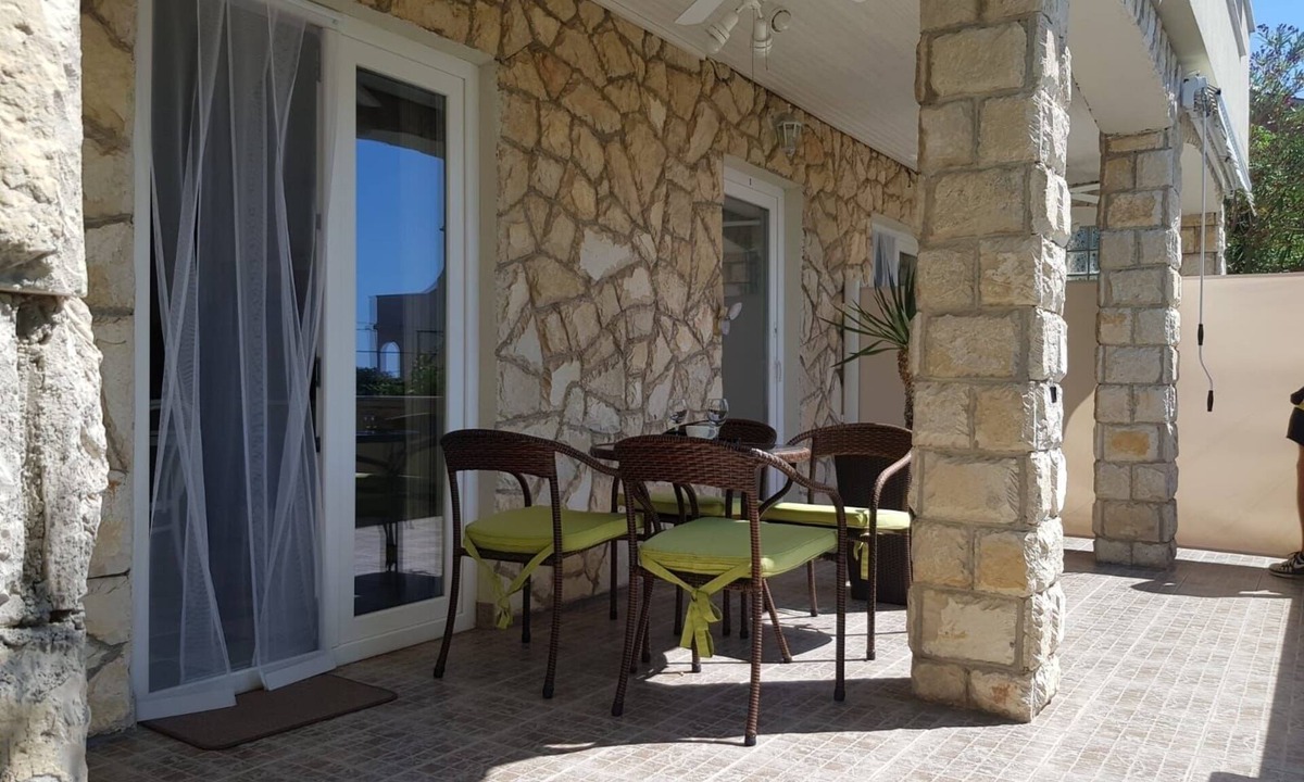 Banjol Apartment | One bedroom apartment with terrace Banjol, Rab (A-5071-b)