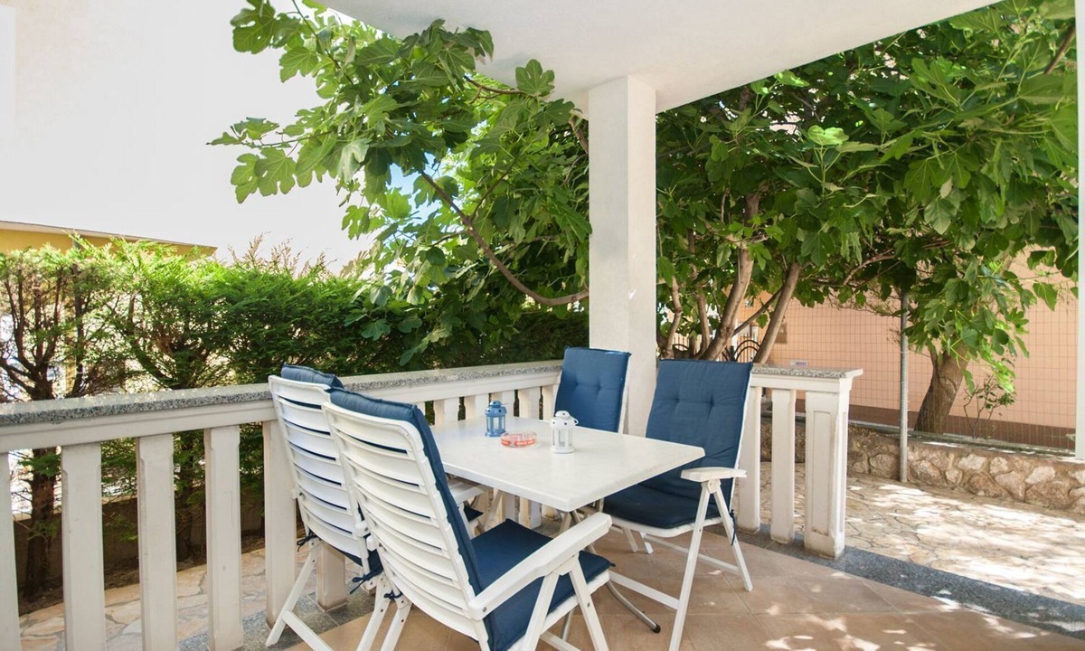 Jurandvor Apartment | Only 320 metres to the beach with barbecue, WiFi, air conditioning