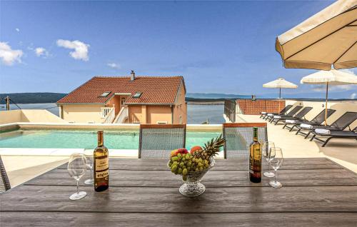 Klanfari Apartment | Pet Friendly Apartment In Dramalj