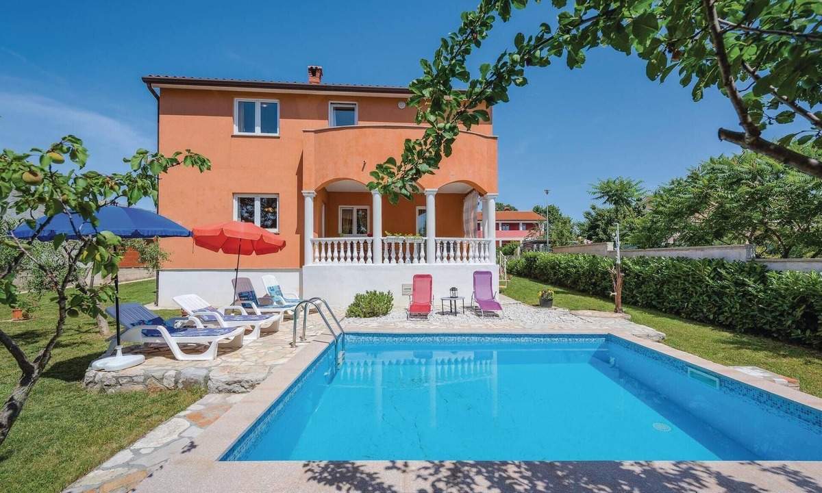 Sveta Nedelja House | Pet friendly home in Nedescina
