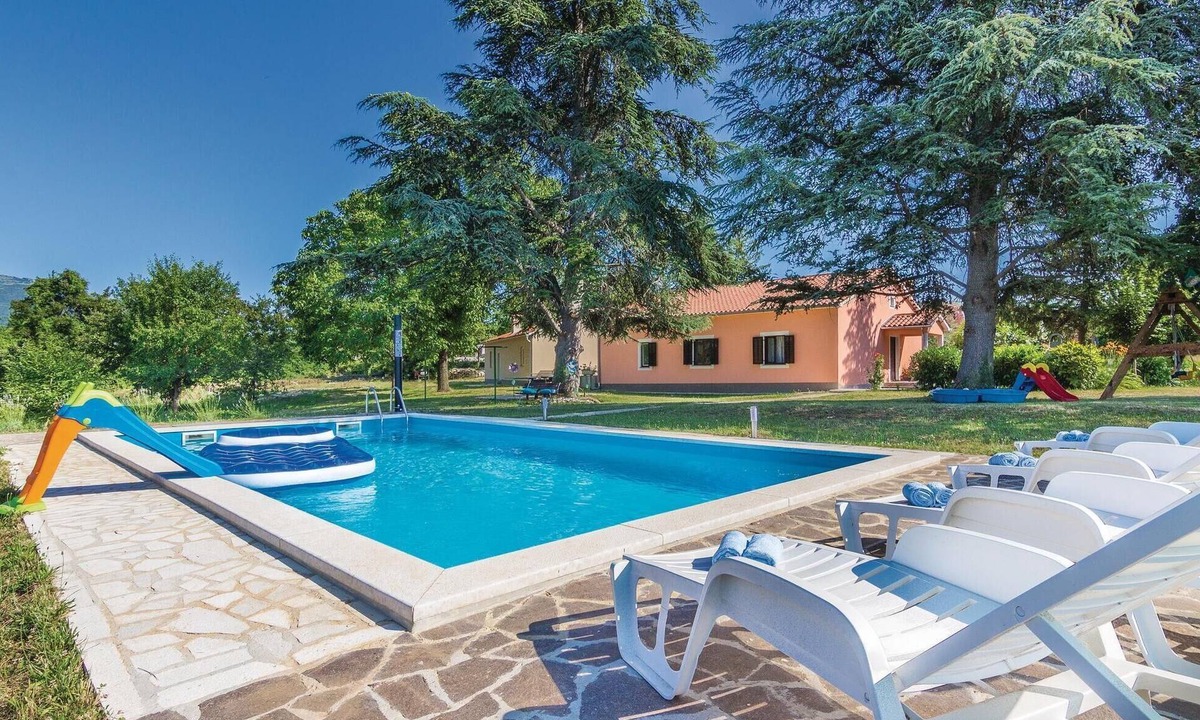 Krsan House | Pet friendly home in Krsan