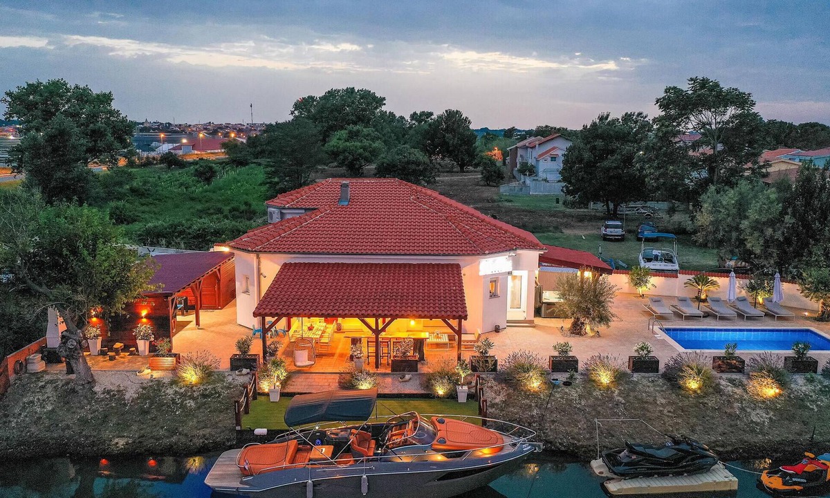 Nin House | Pet friendly home in Nin