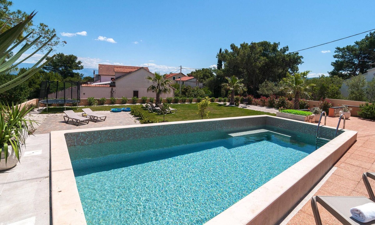 Vrbanj House | Pet friendly home in Vrbanj with sauna