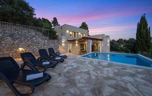 Zaboric House | Pet Friendly Home In Zaboric