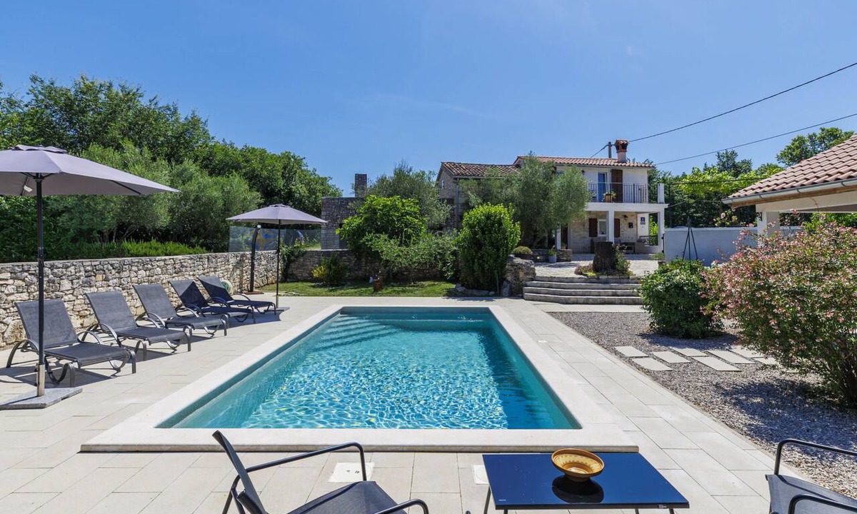Paradiz House | Pišurinka by Interhome