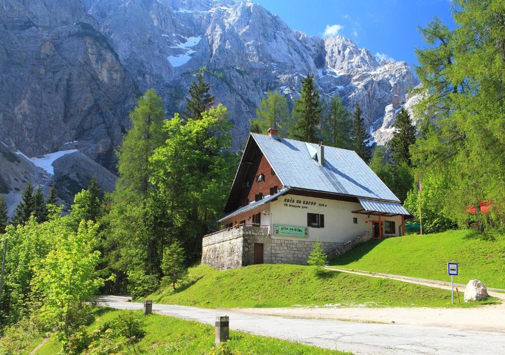 Kranjska Gora House | PLANINSKA KOČA NA GOZDU