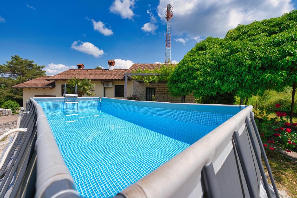 Matavun House | Počitniška hiša Miklavčič
