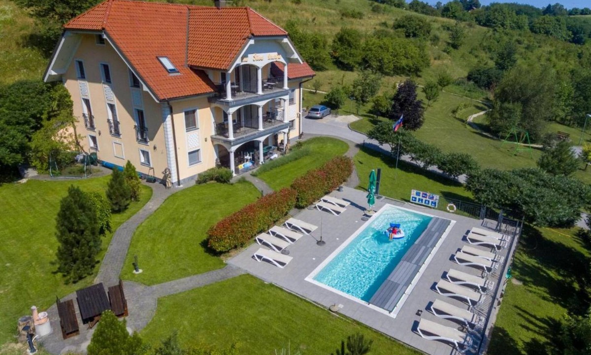 Pisece Apartment | Pool Villa Silva Marija - App 206, Pišece, Slovenia