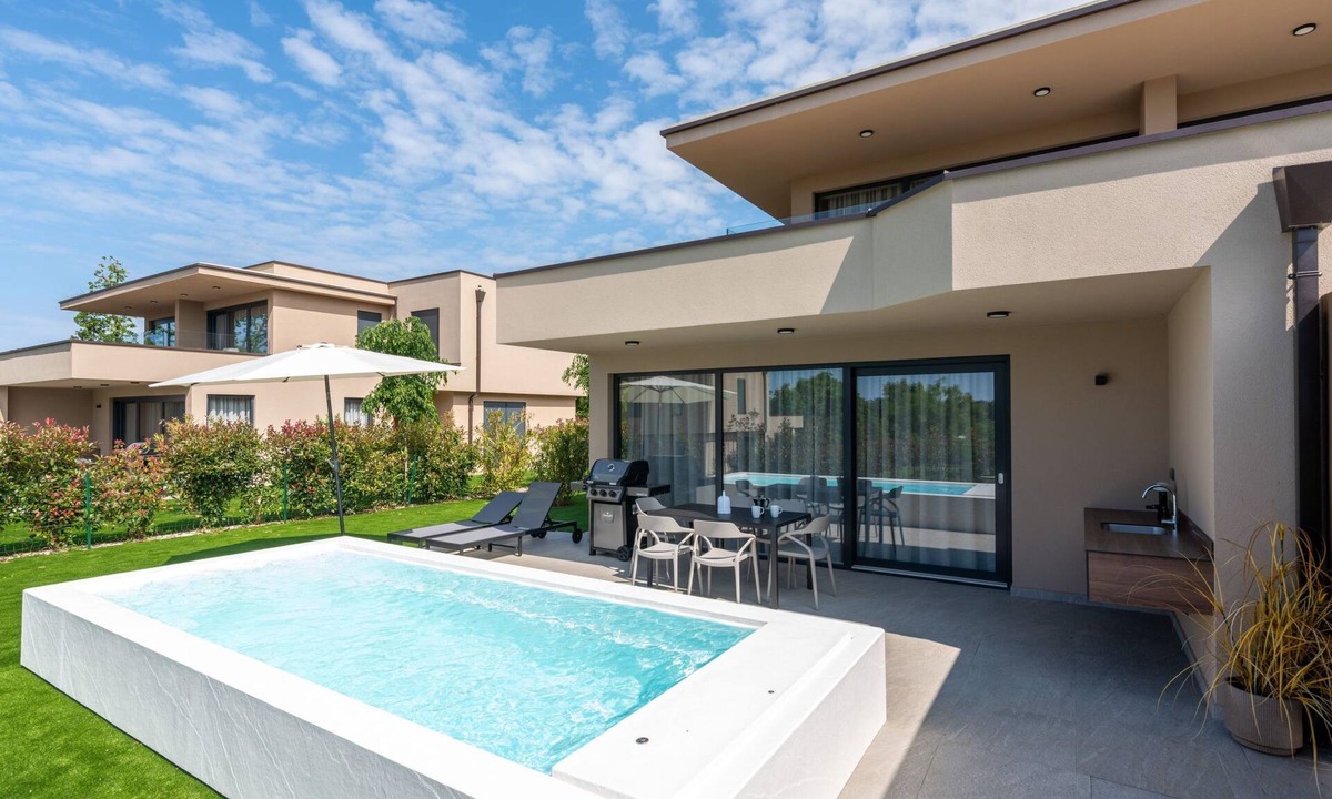 Karigador Apartment | Quercus Village APP 12 mit privatem Pool by Interhome