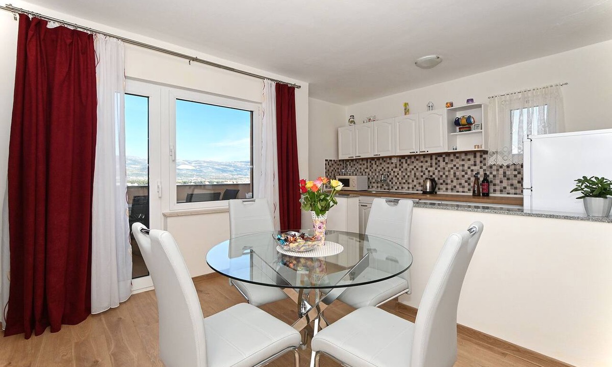 Mastrinka Apartment | Radelic, affordable two bedroom apartment