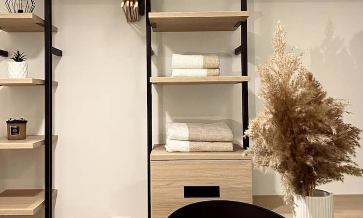 Izola Apartment | Relaxing Studio Stay with Terrace and Private Parking