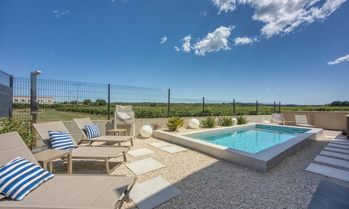 Funtana House | Rest Nest with Private Pool