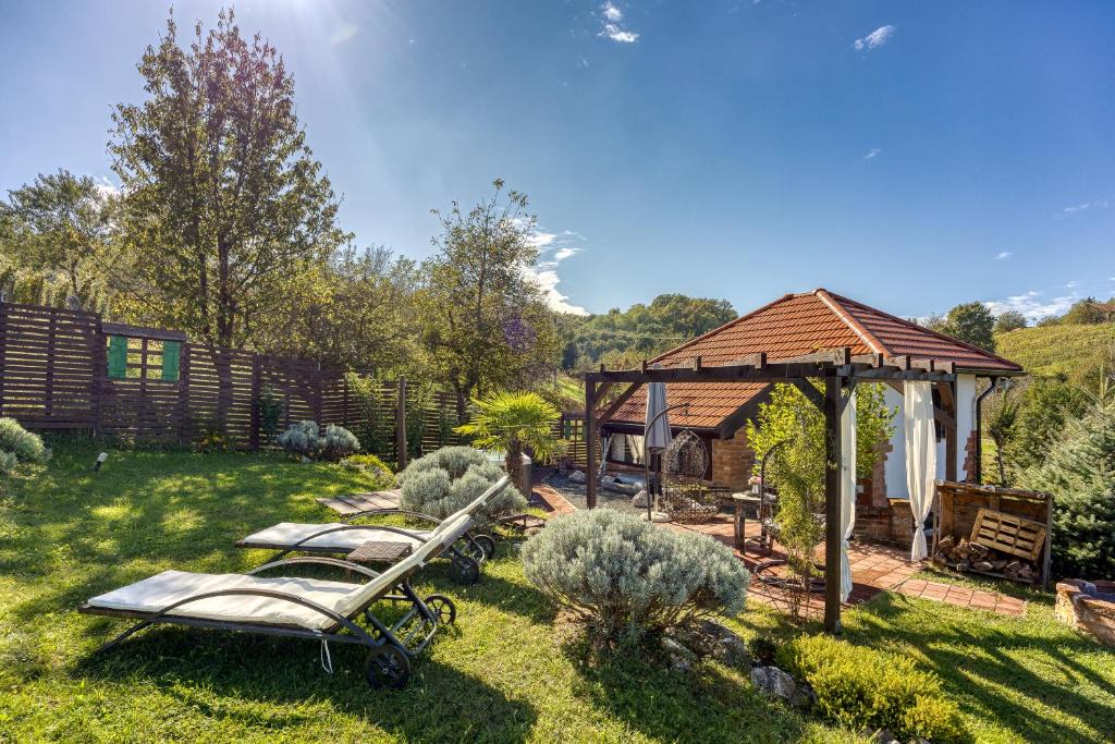 Varazdin House | Romantic Haven with Hot Tub - Happy Rentals