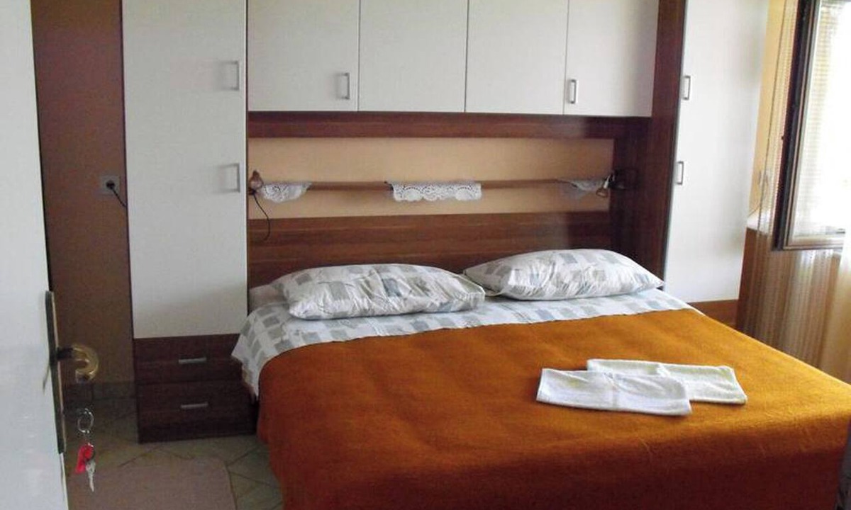 Lumbarda Bed & Breakfast | Room-stone House Gregov - Bedroom 1