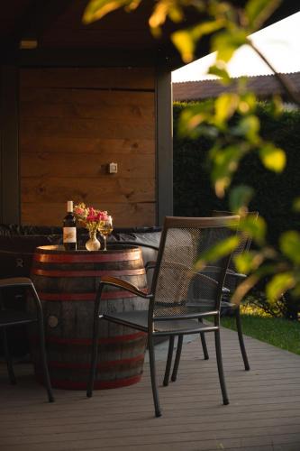 Dobravlje Bed & Breakfast | Rooms&Vinery Bregovi - Sobe in vinska klet Bregovi