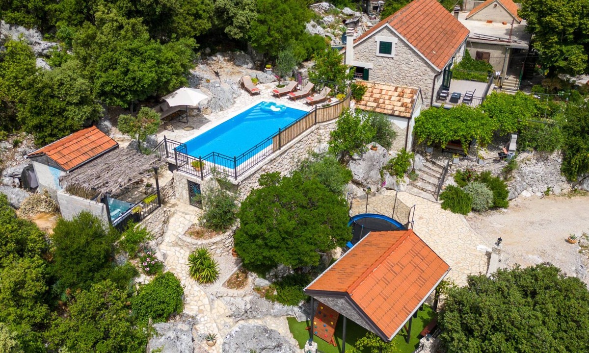 Ploce Villa | Rural house Janjic by Villas Guide
