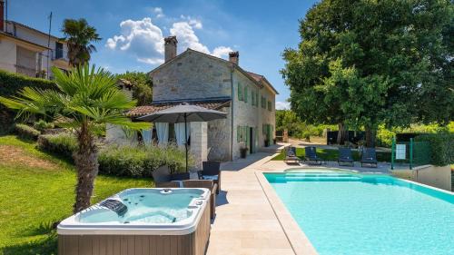 Rakotule Villa | Rustic villa Zvonar with pool in Motovun