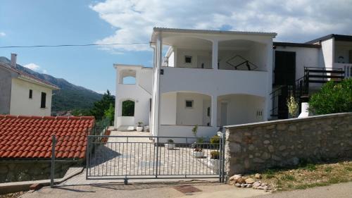Draga Bascanska Apartment | Ruza Apartmani