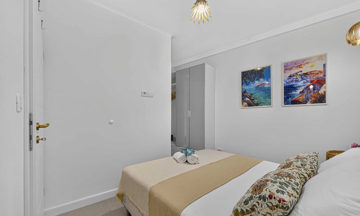 Plat Apartment | Sea Escape