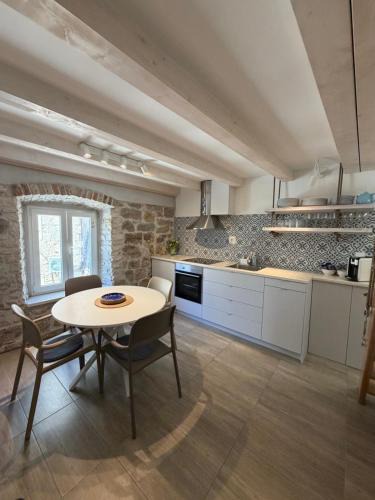 Komiza Apartment | Sea Pearl