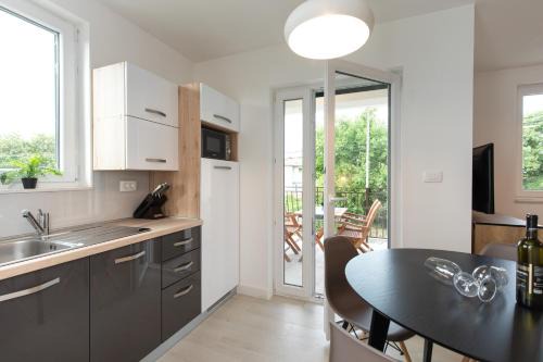 Kornic Apartment | Sea Point Villa Ivan