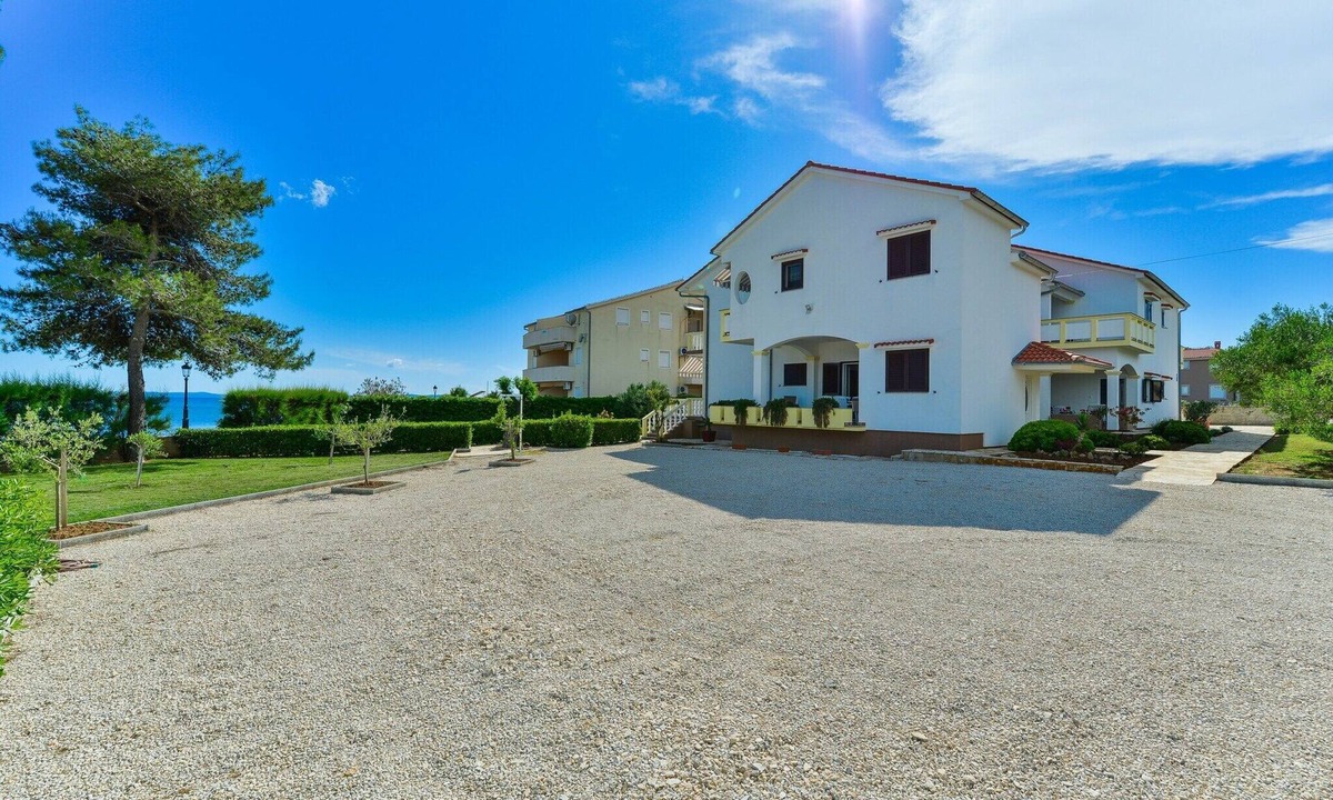 Vir Apartment | Seaside Tranquil Stay for 4