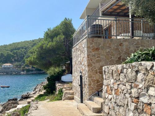 Gdinj House | Secluded fisherman's cottage Cove Lucica, Hvar - 15546