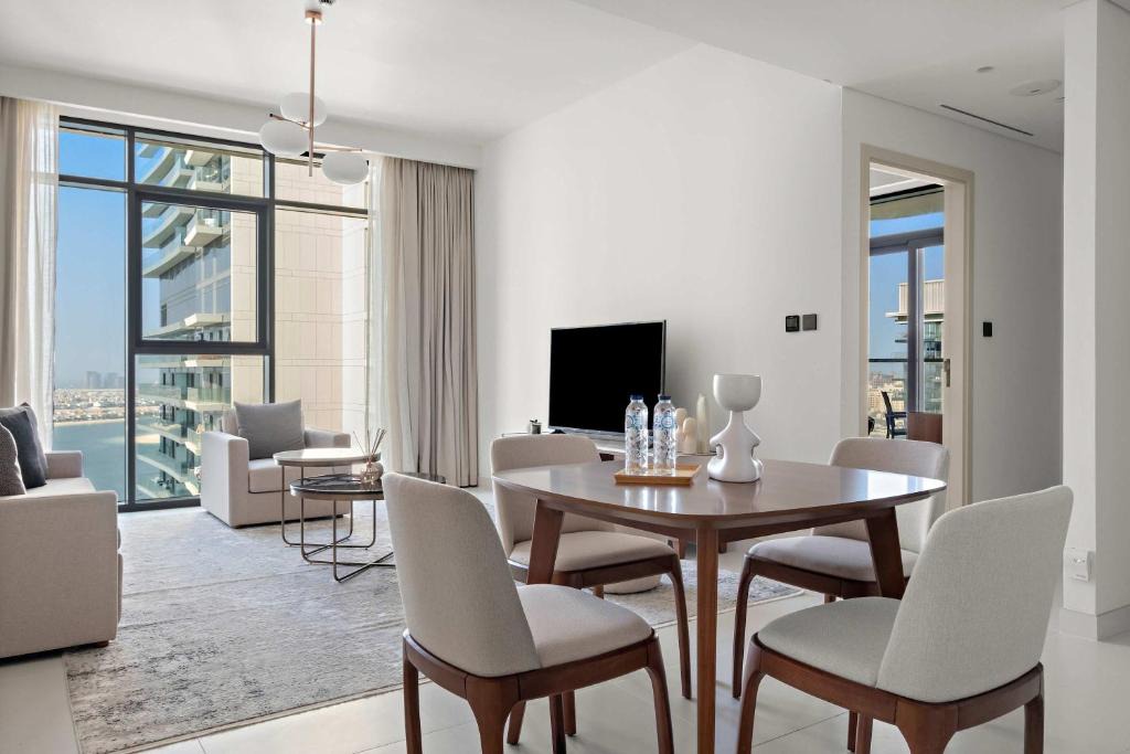 Dubai Marina Apartment | Silkhaus Vacation Homes Waterfront 1BR in Marina Vista Tower
