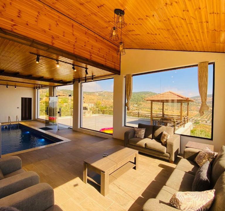 Suwailih Ski Chalet | Souf view