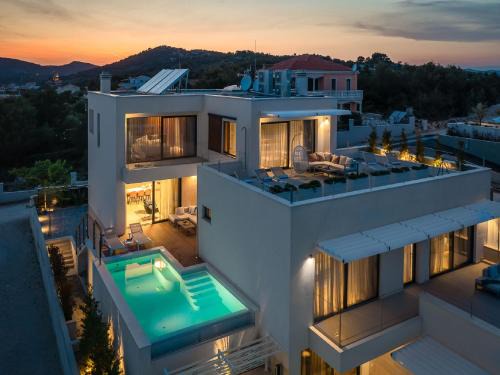 Jezera Villa | Special Offer Villa Luxor 4 Bedrooms Heated Pool & Spa