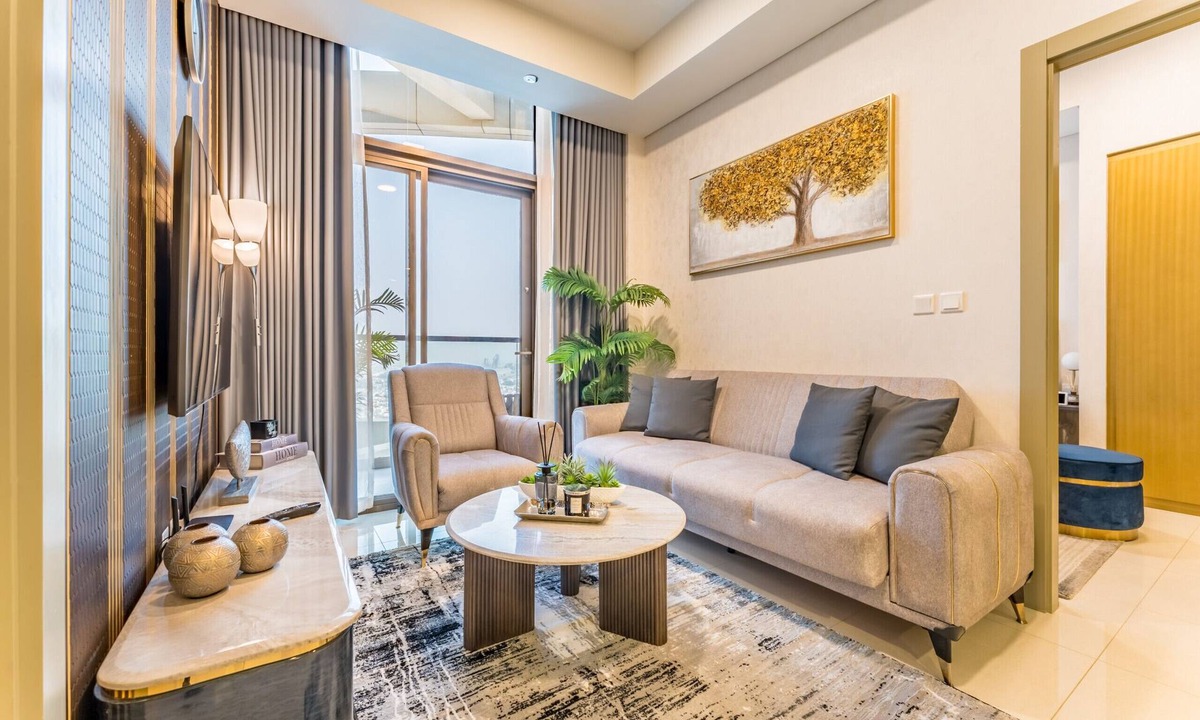 Sheikh Zayed Road Apartment | Steps from Dubai Water Canal 2BR, Near Safa Park & SZR, Easy Downtown Access
