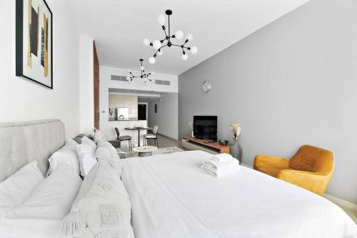 Jumeirah Lake Towers Apartment | StoneTree - Best Deal - Elegant Studio