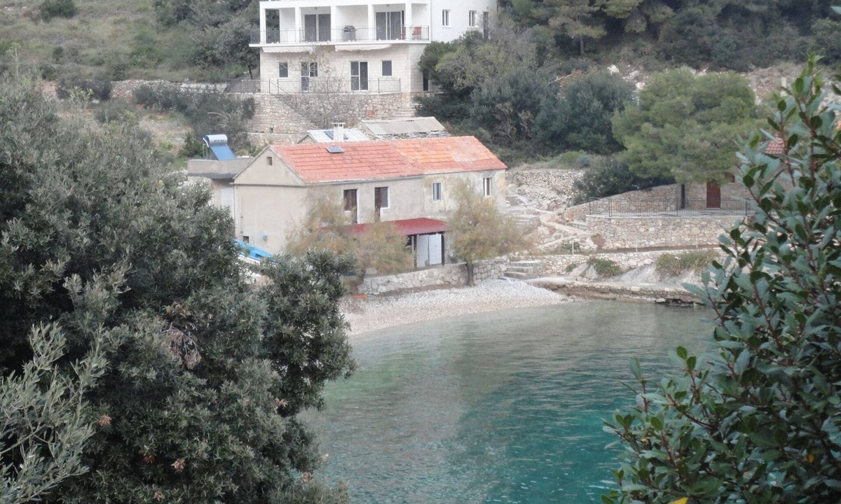 Gdinj Apartment | Studio apartment with terrace and sea view,30m distant from the beach!