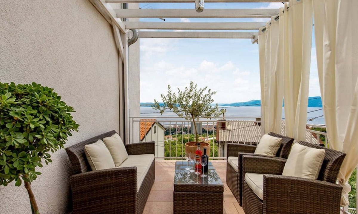 Rijeka Apartment | Studio apartment for a city break by Villas Guide