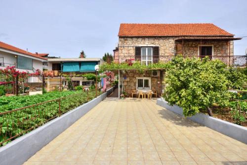 Stari Grad Apartment | Studio apartment in town center