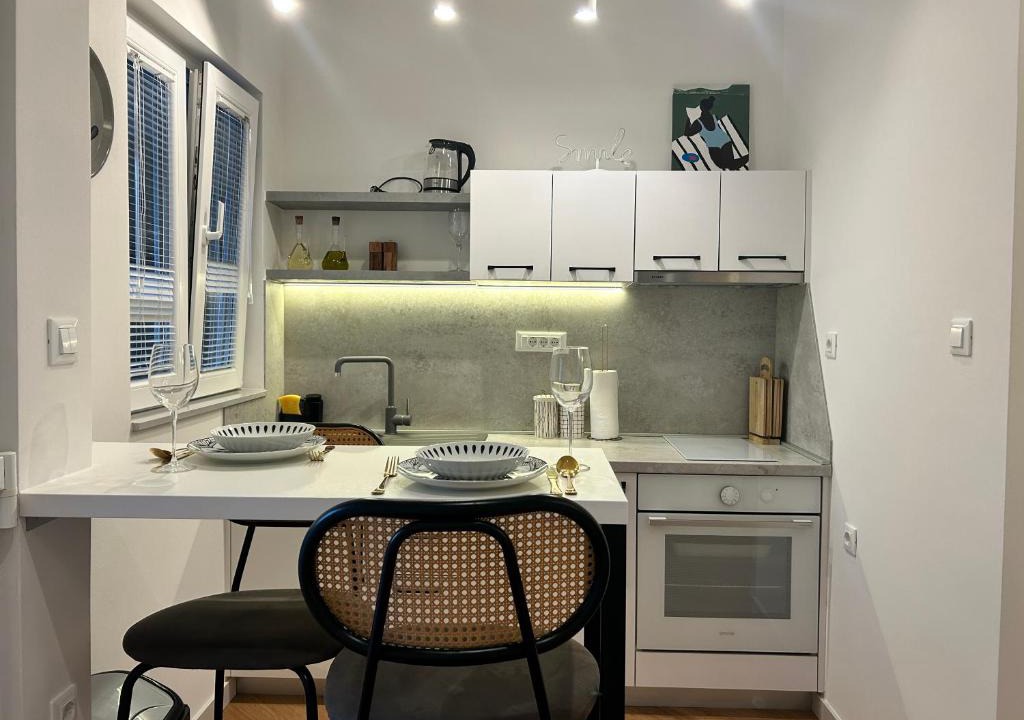 Gorinka Apartment | Studio Apartment Smile, near beach & center, free parking, balcony